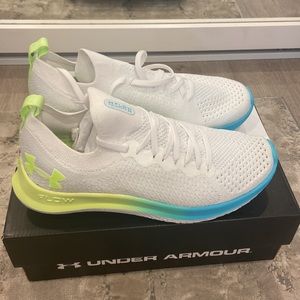 Under Armour Flow Velocity Womens 7.5